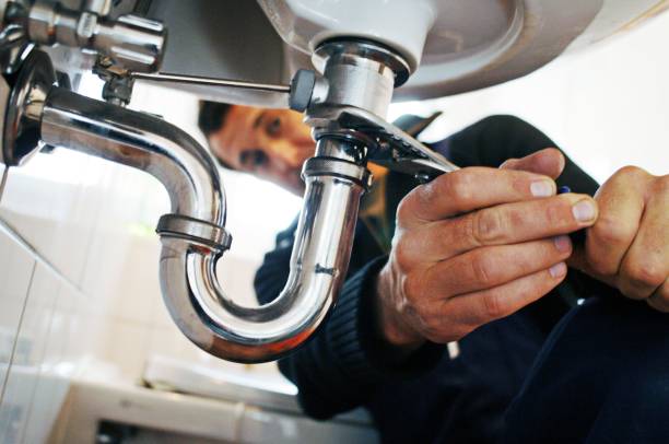Best Clogged Drain Plumber  in Albany, MO